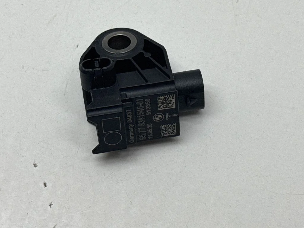 Airbag deployment crash/impact sensor – BMW X3 G01 (2018-2024)