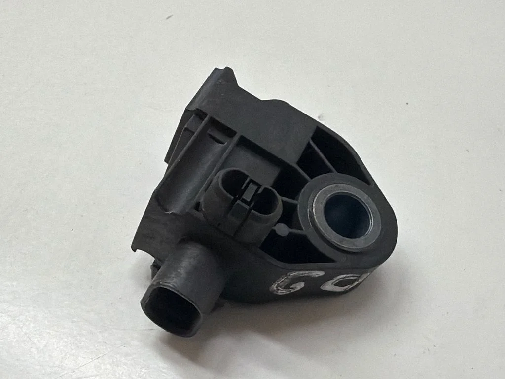 Drošības spilvenu trieciena sensors 9314520