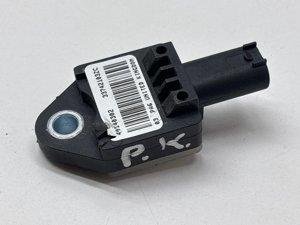 Airbag deployment crash/impact sensor – Porsche Panamera (970) (2009-2017)