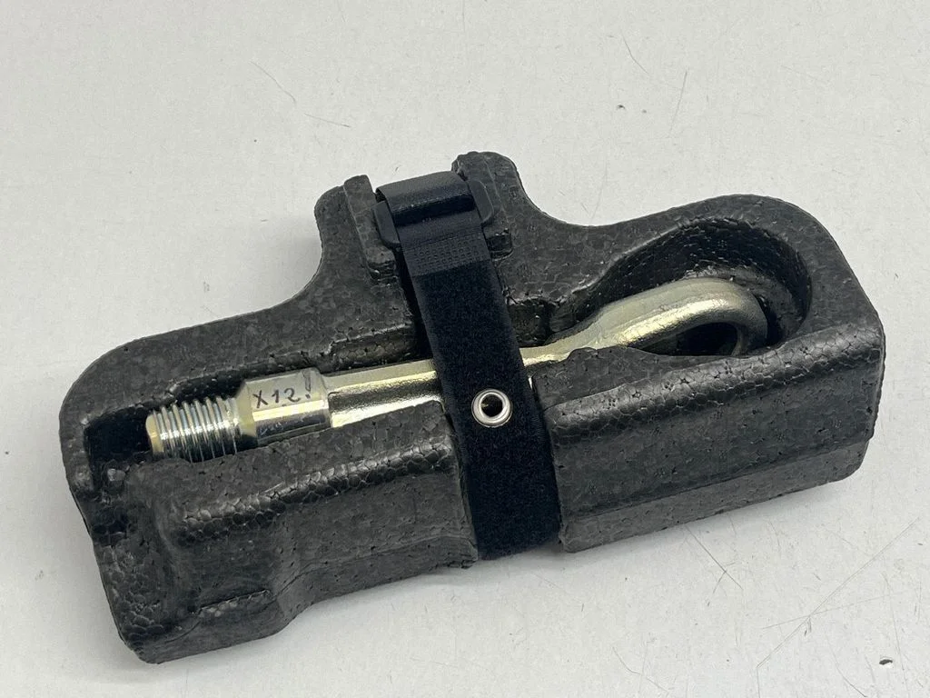 Towing hook eye 6864233