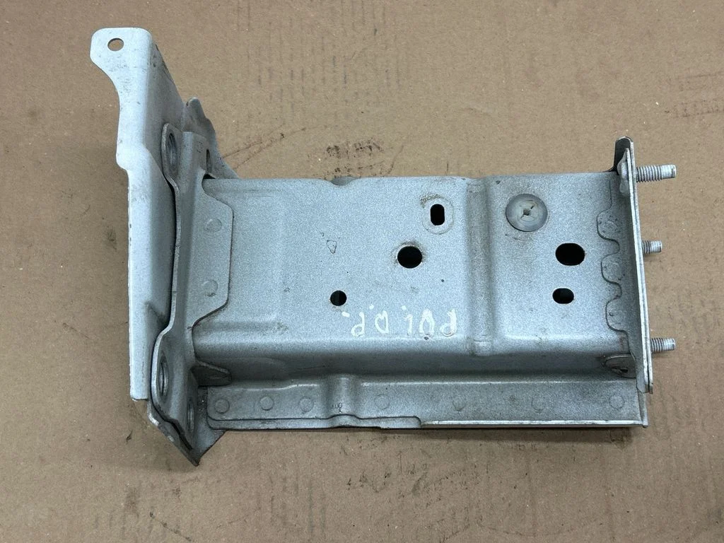 Esistange löögisummuti G51143ZLMA