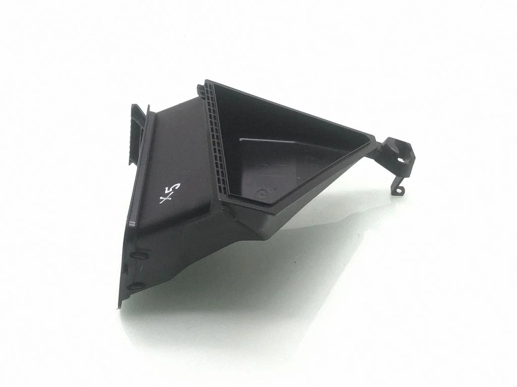 Salongi õhufiltri õhukanali osa – BMW X5 E70 (2006-2013)
