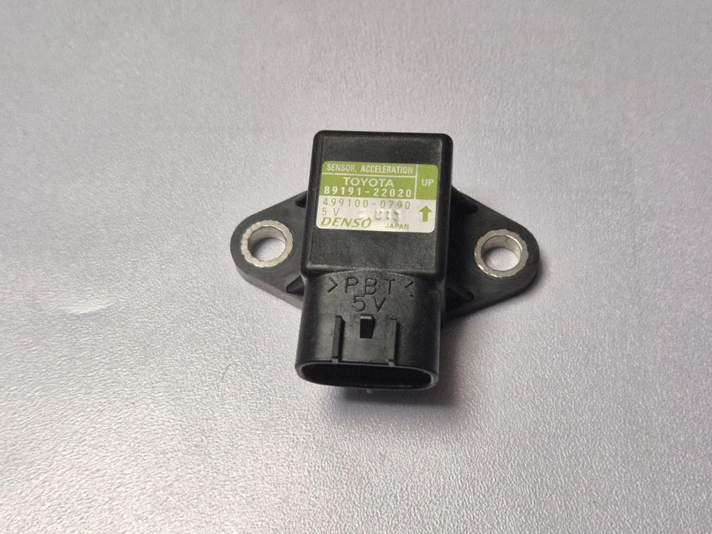ESP acceleration yaw rate sensor – Toyota Land Cruiser (J150) (2009-)
