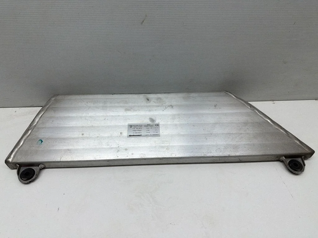 Vacuum air tank – Porsche Panamera (970) (2009-2017)