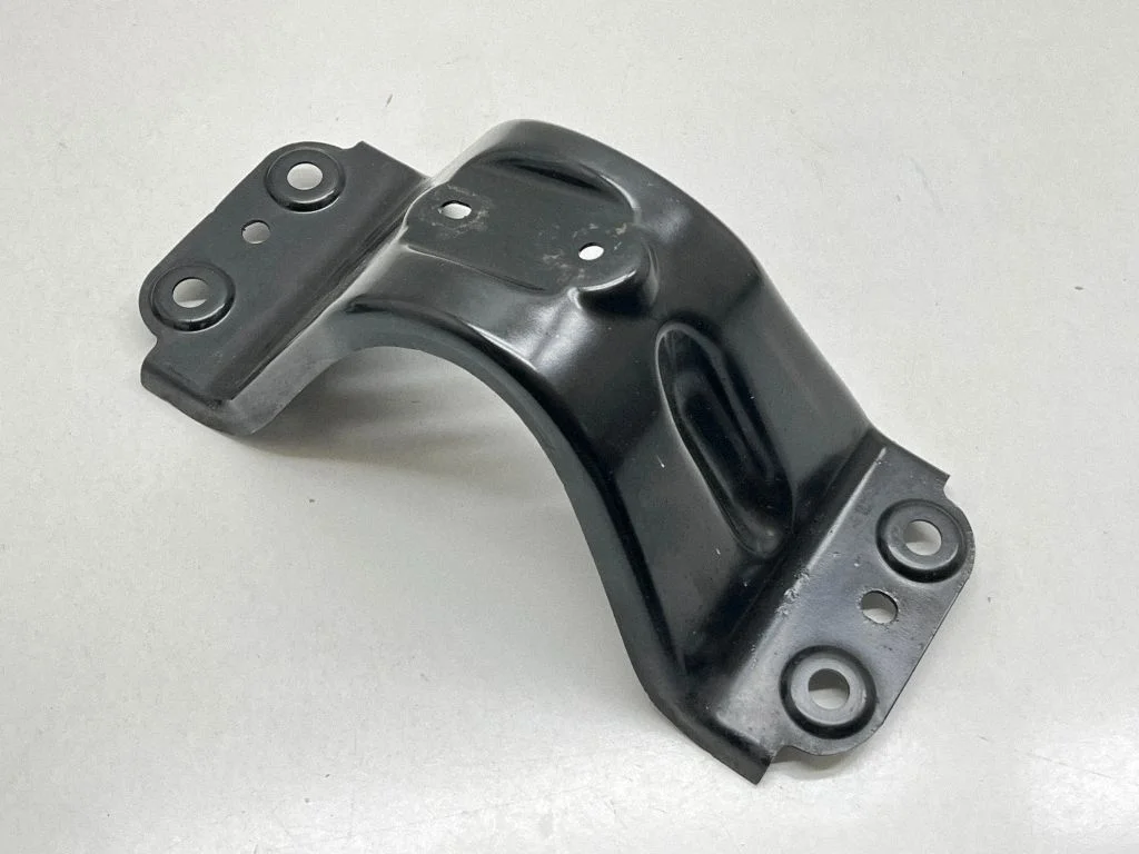 Driveshaft support bearing bracket 8888768726