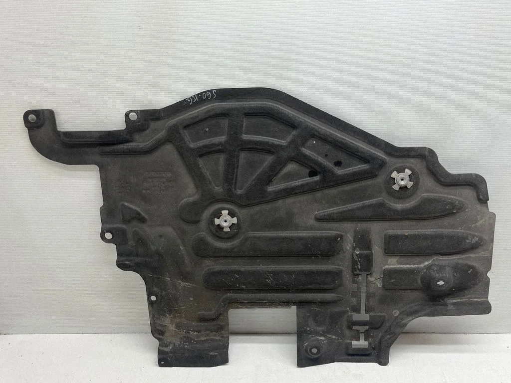 Bagāžnieka apakšas aizsargs 31420484