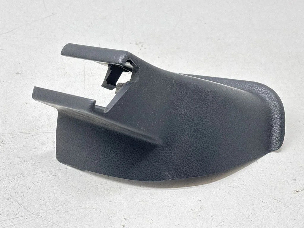Osłona prowadnicy fotela pasażera A2469190700