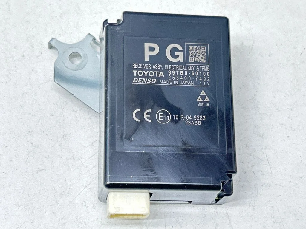 Immobilizer control unit/module 897B060100