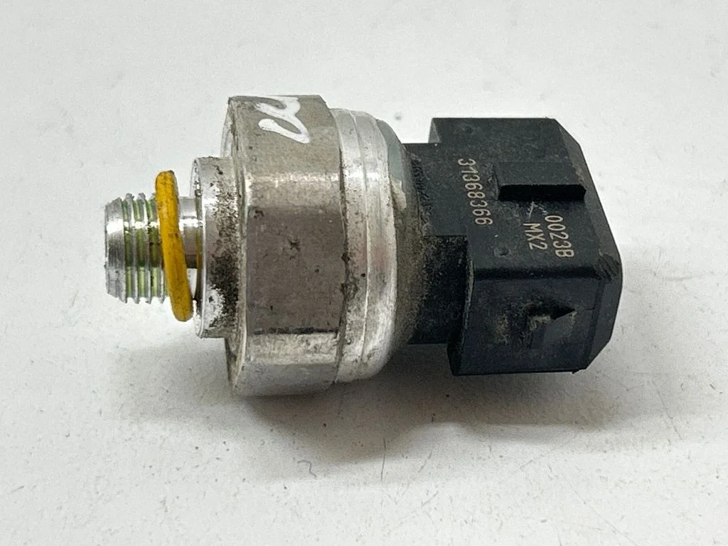 Air conditioning (A/C) pressure sensor 31368366