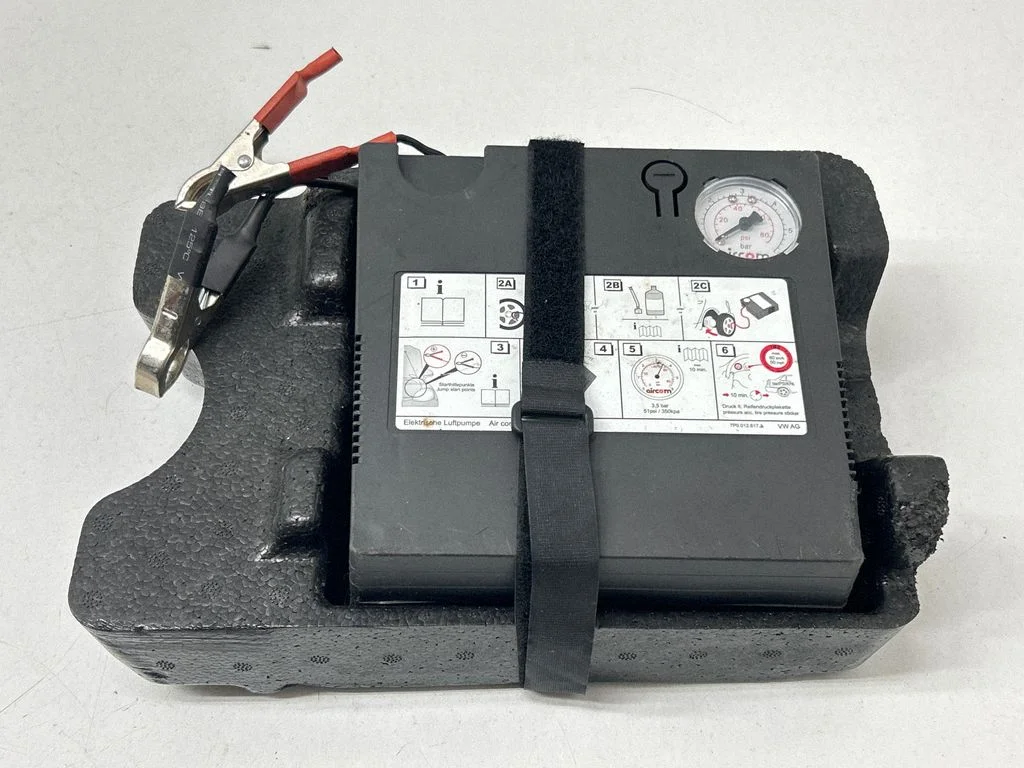 Tire air pump compressor 7P0012617A