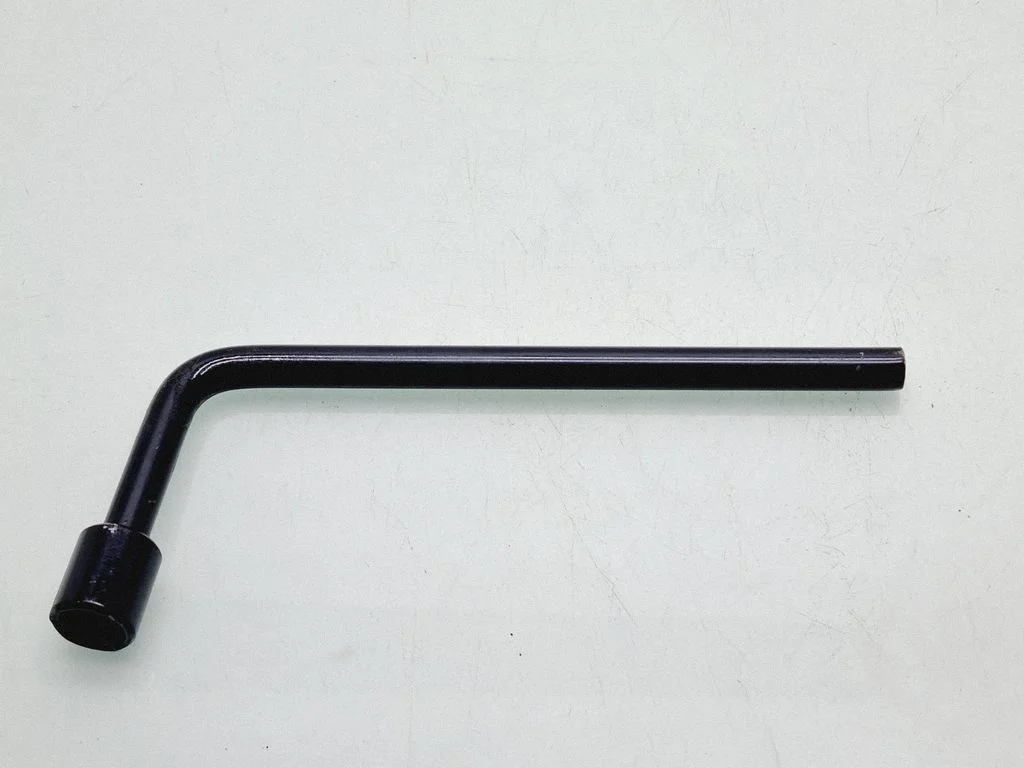 Wheel nut wrench 8200659745a
