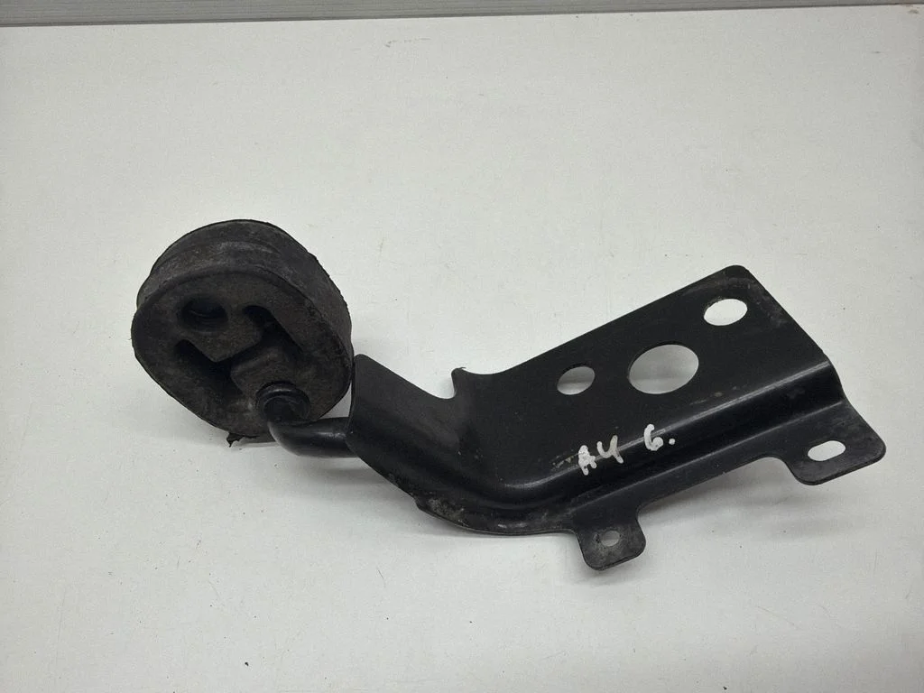 Summuti kinnitus/ hoidik 8W0253144F