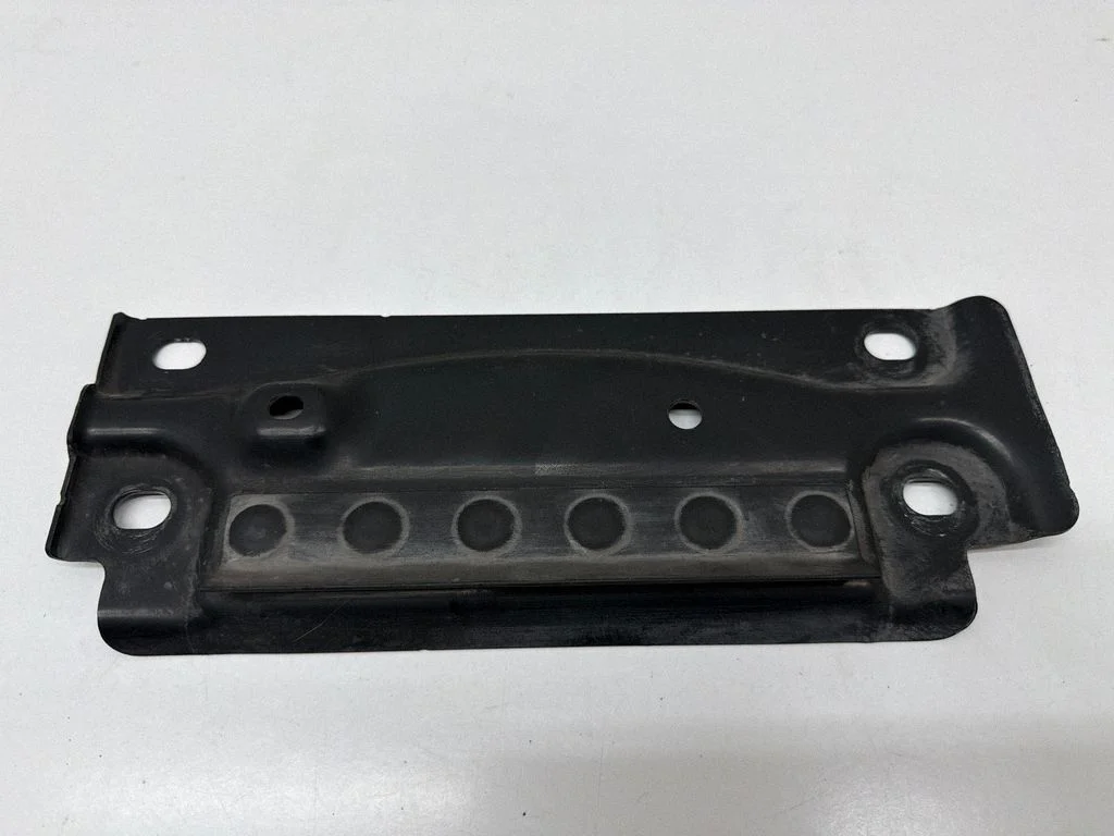 Muffler mount bracket/holder – Audi A4 S4 B9 (2015-2019)
