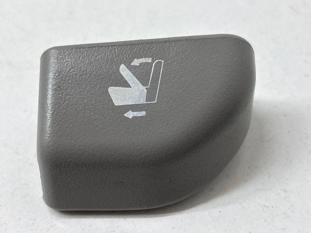 Seat back rest control lever/handle 725930E050