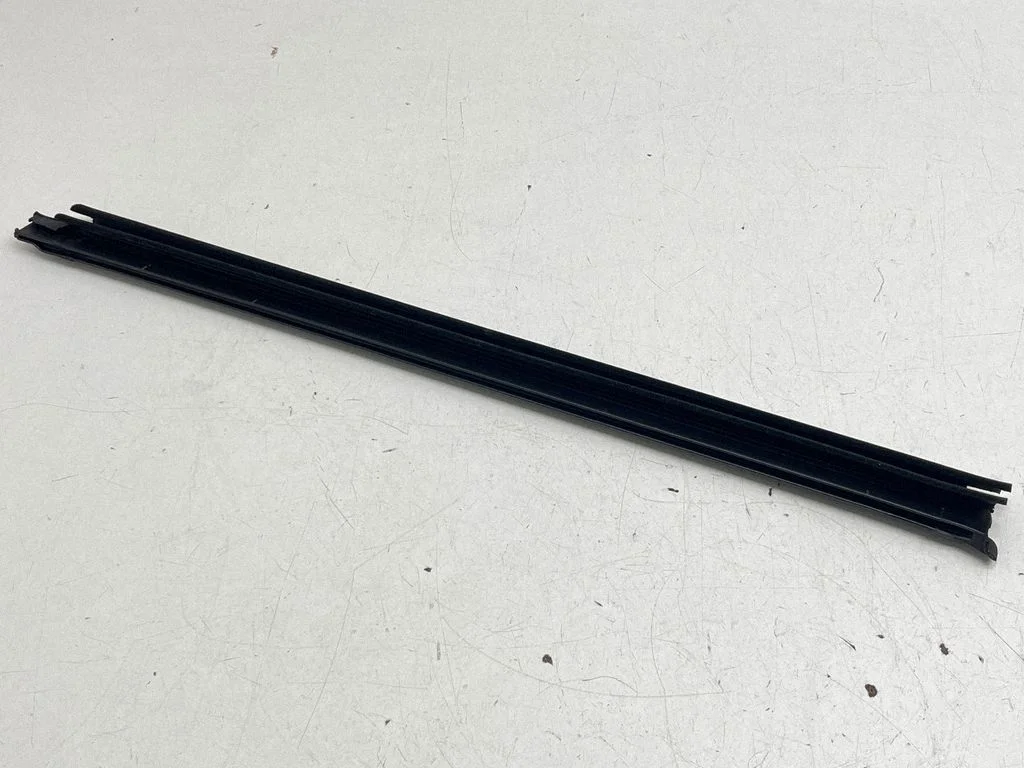 Tagaukse akna tihend LB5BS25860