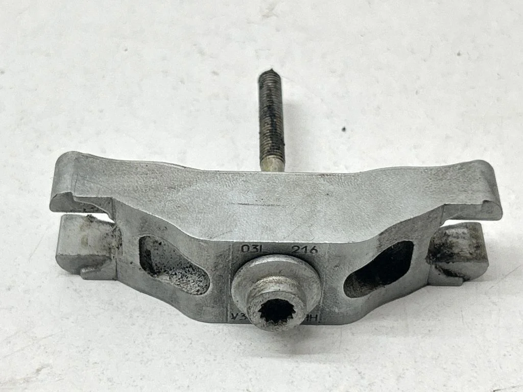 Fuel Injector clamp holder 03L216
