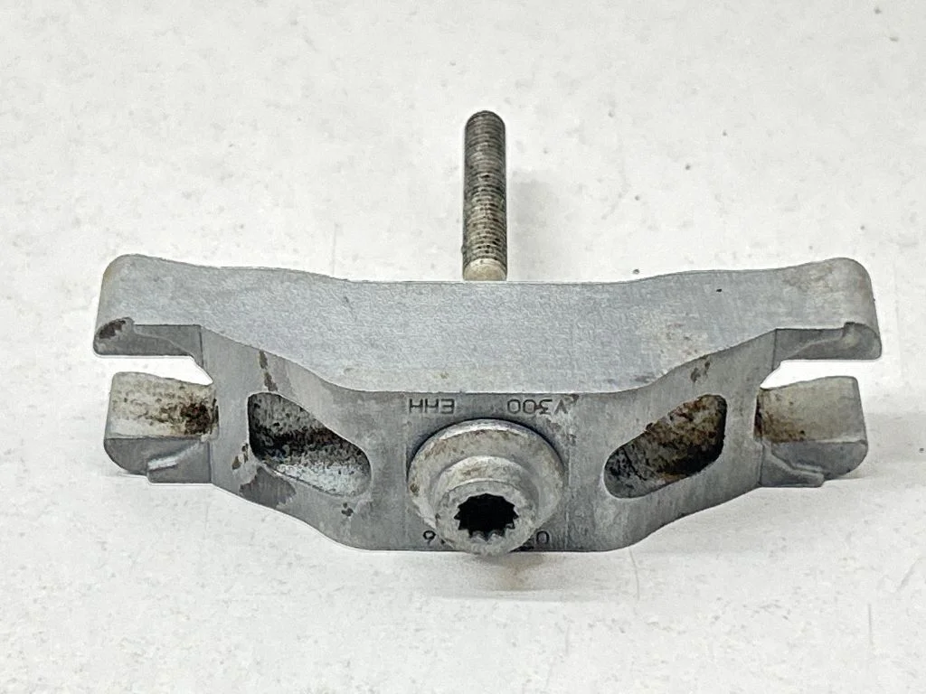 Fuel Injector clamp holder 03L216
