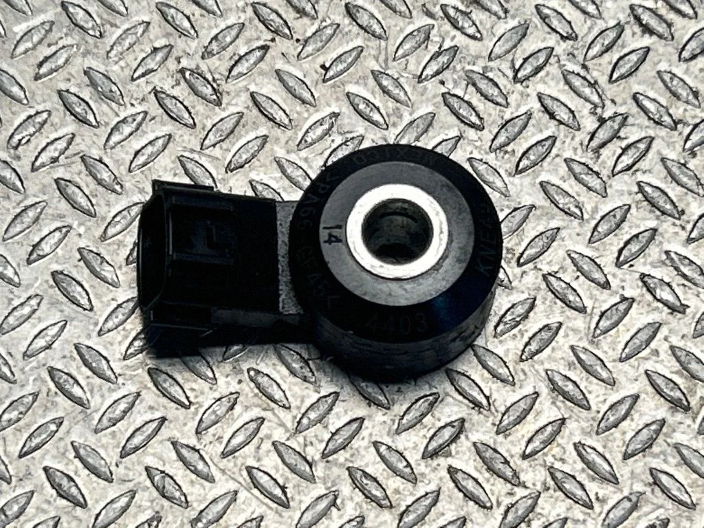 Detonation knock sensor KNE45