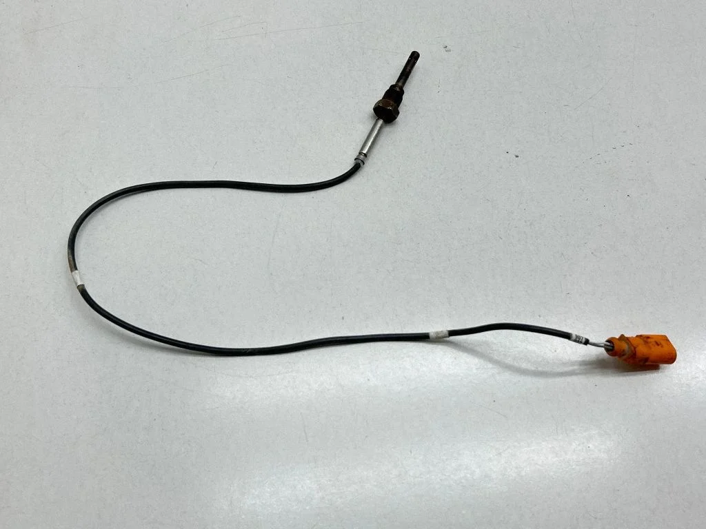 Exhaust gas temperature sensor 03K906088B