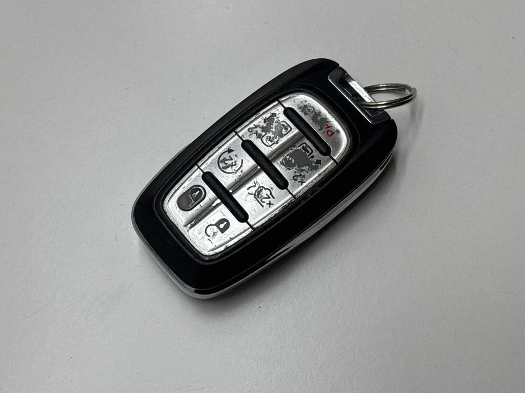 Ignition key/card 68217832AC