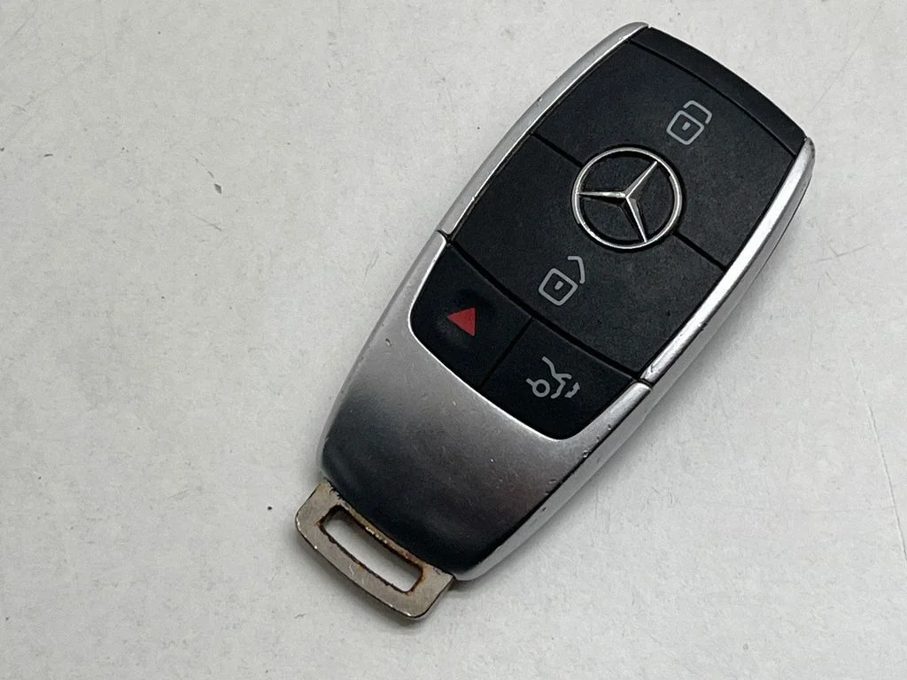 Süütevõti/kaart A1779057004
