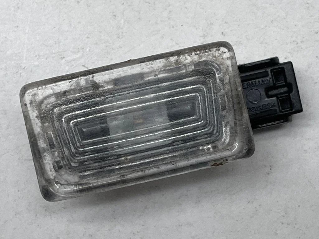 Rear door handle exterior light – Volvo V70 (2014-2016)