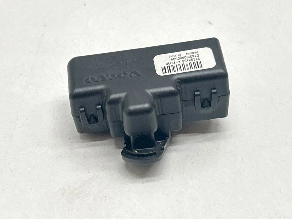 Esiukse valgustustuli (sees) – Volvo V70 (2014-2016)