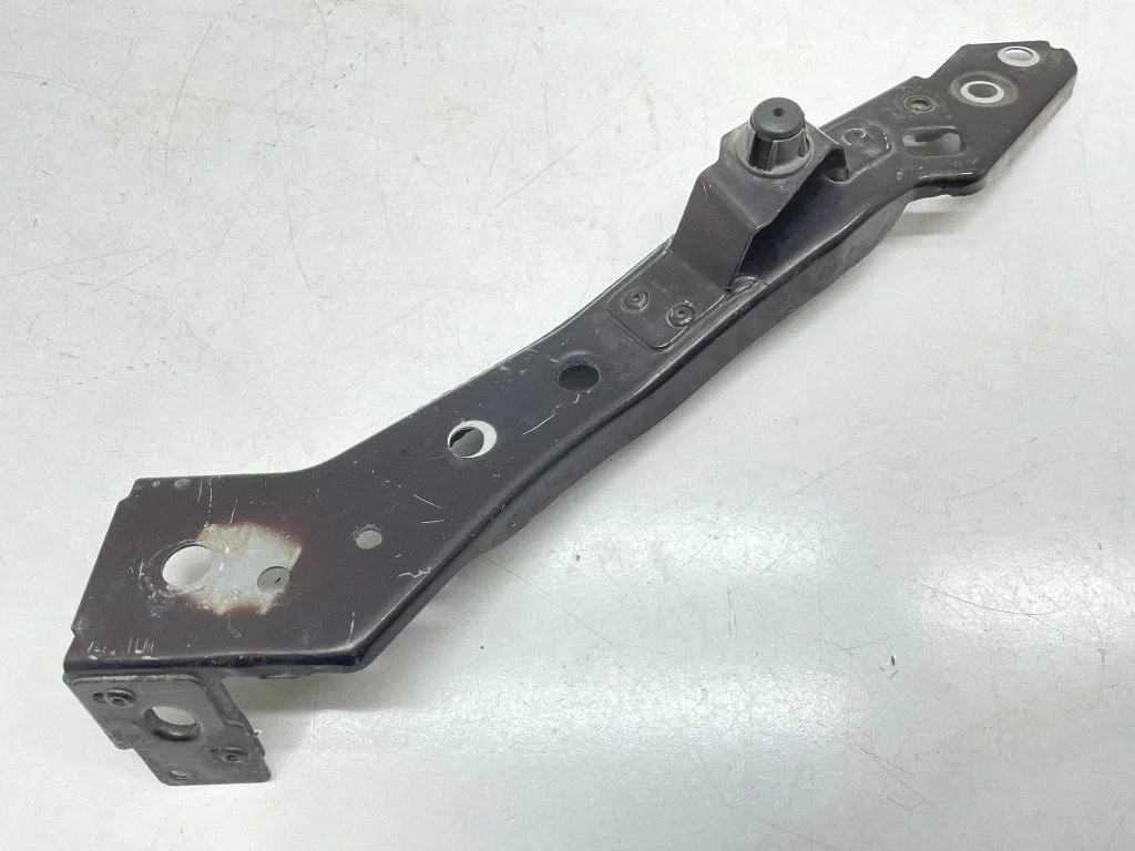 Radiatoru paneļa sānu daļa 6251206E