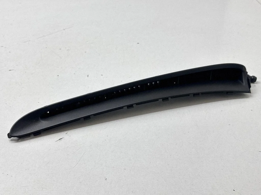 Fender trim (molding) 97050435301