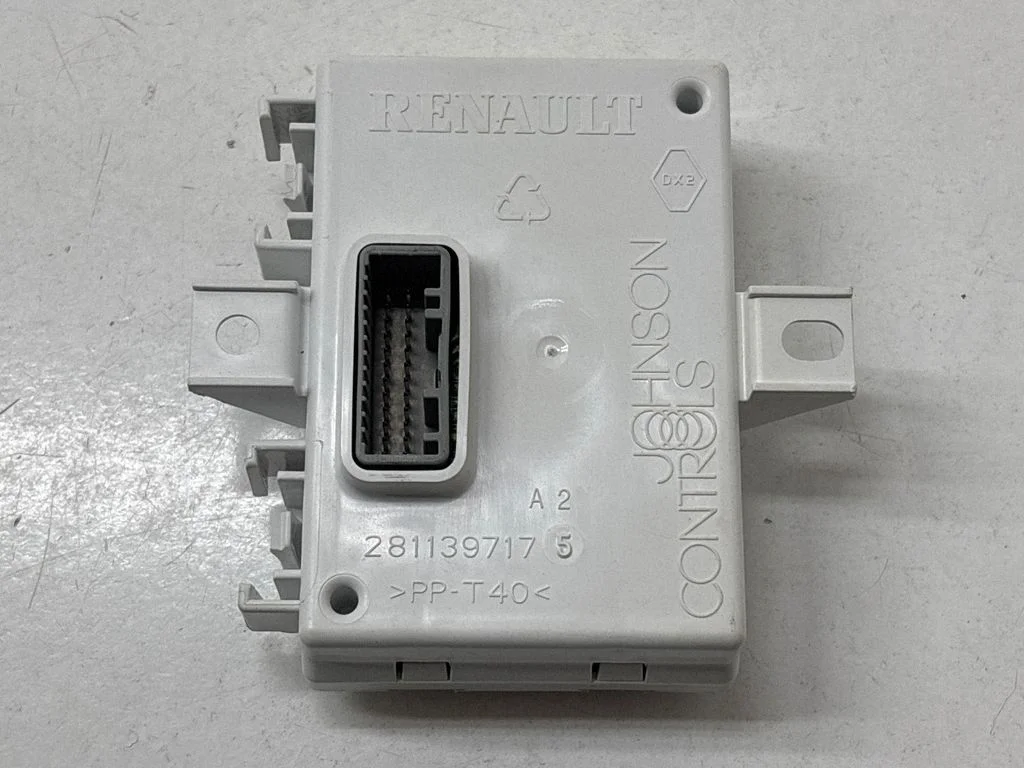 GPS navigation control unit/module 283468105R – Renault Captur (2013-2020)