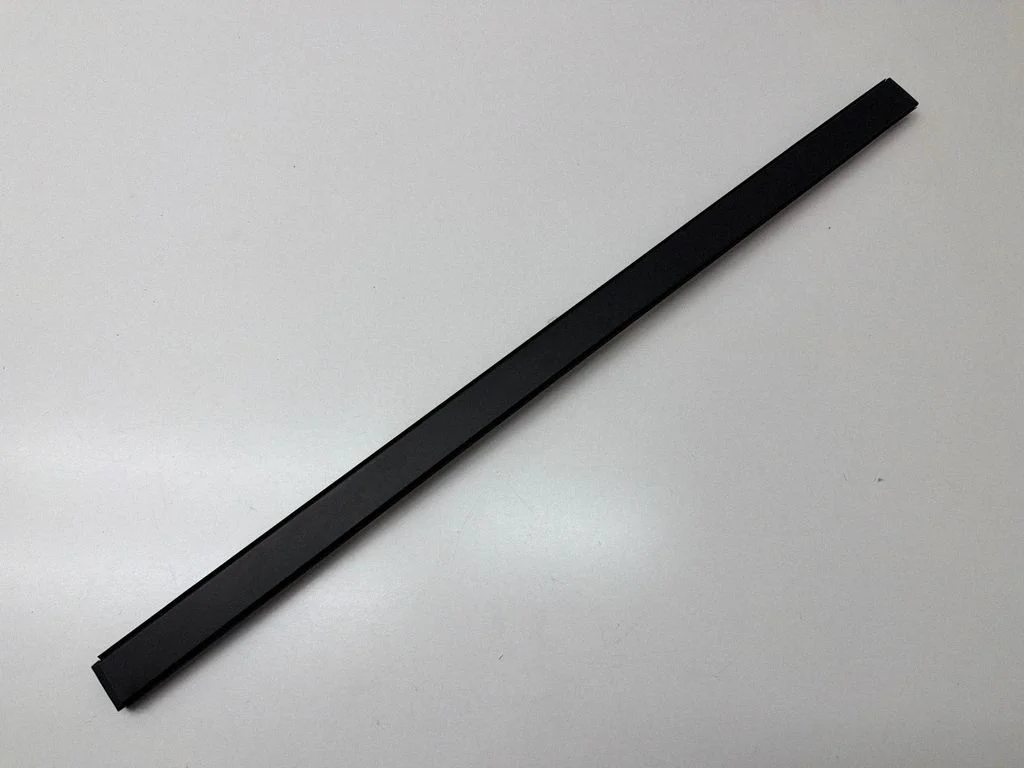 Jumta apdares līste „moldings" – labā