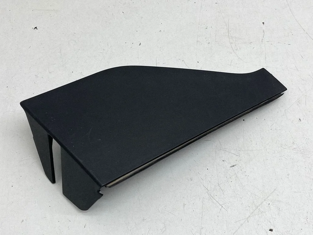 Jumta apdares līste „moldings" LJ6BS42946