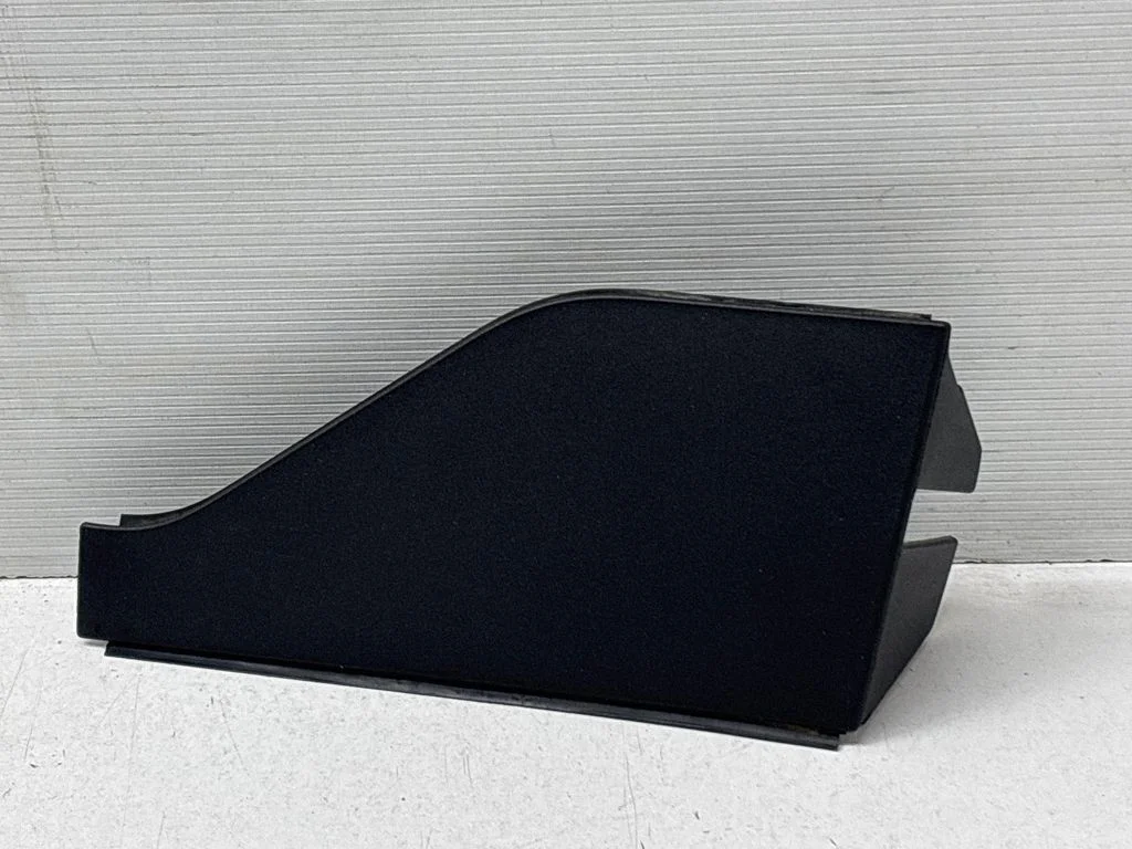 Jumta apdares līste „moldings" LJ6BS42947