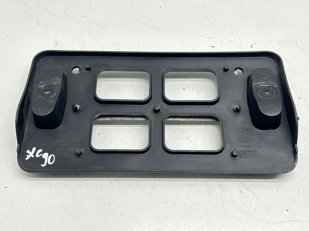 Number plate surrounds holder frame 31383632