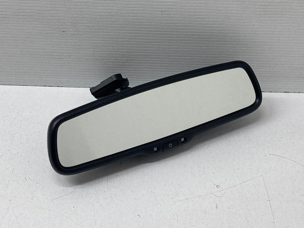 Rear view mirror (interior) E11015892