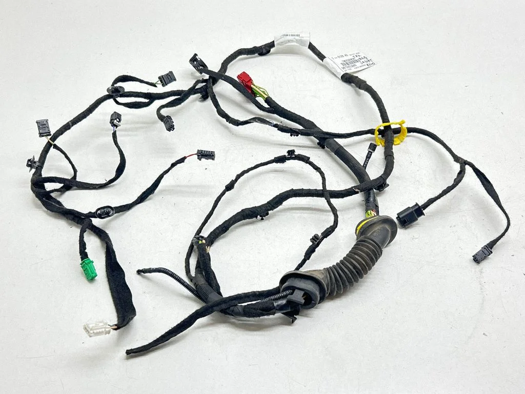 Tailgate/trunk wiring harness 9812425880