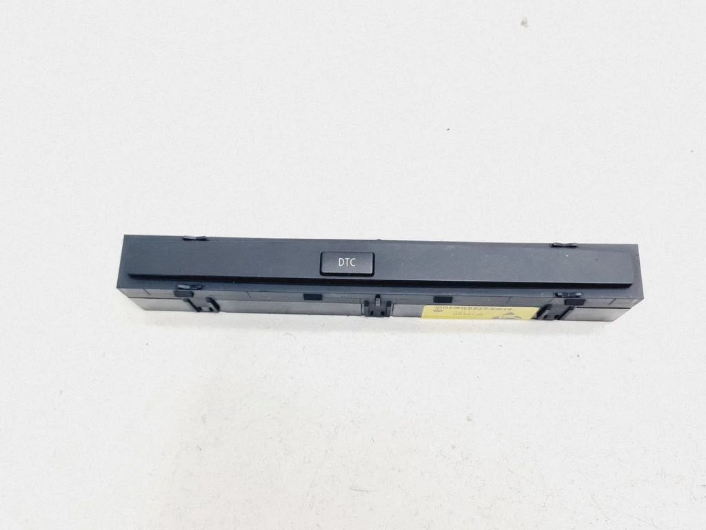 Przełącznik DTC – BMW Seria 5 E60 E61 (2004-2010)