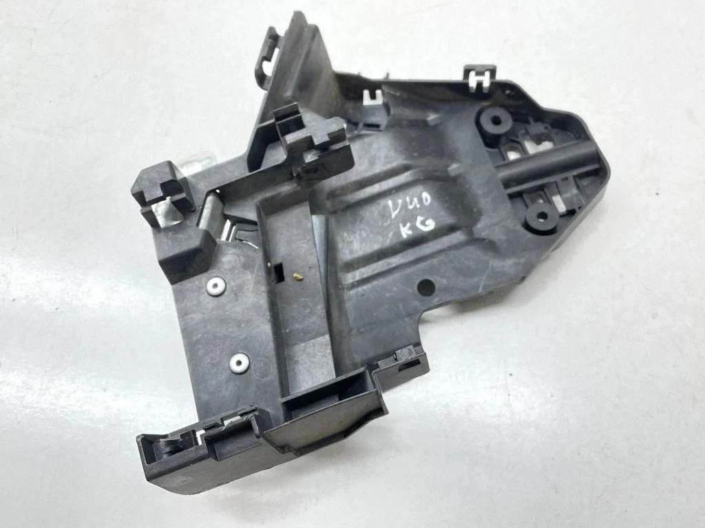 Rear door exterior handle/bracket 31276223