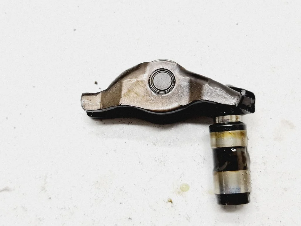 Valve rocker arm