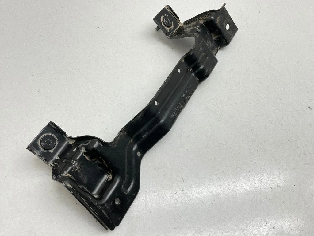 Webasto auxiliary heater mount bracket – Volkswagen Transporter - Caravelle T6 (2016-)