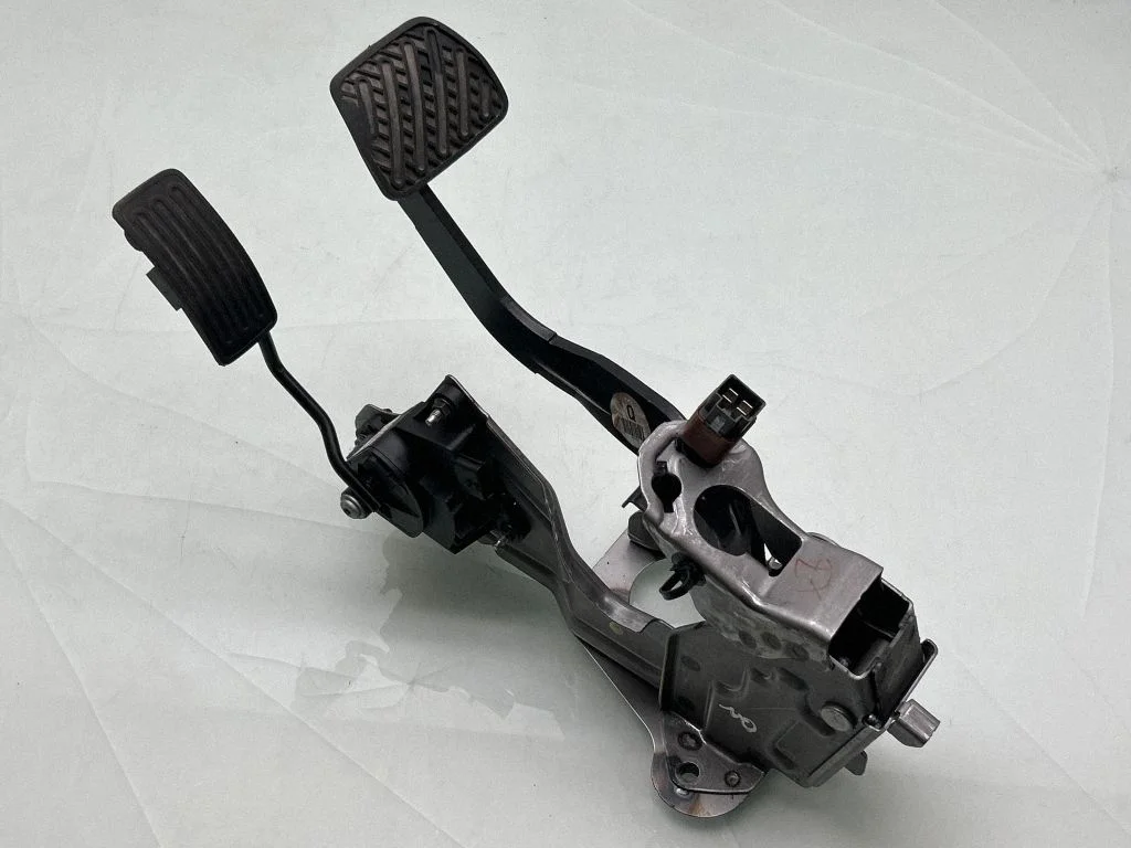 Pedal assembly 46501BR06A