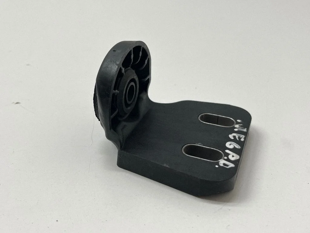 Radiator mount bracket – Renault Megane Mégane Renault Sport III (IV Based) (2017-2023)