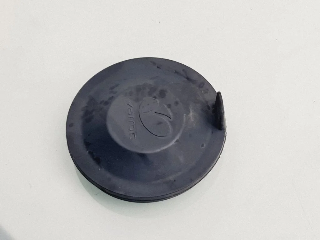 Headlight/headlamp dust cover 4VFX13K046B