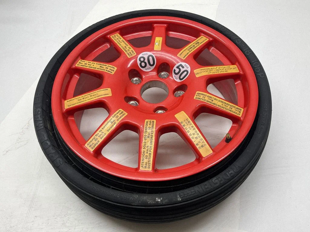 R18 varuratas 7P0601027A
