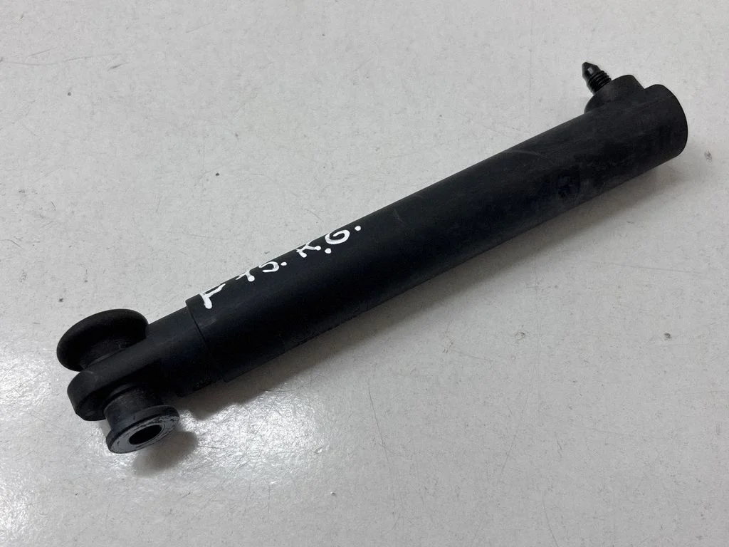Tailgate check strap stopper – BMW X5 F15 (2013-2017)