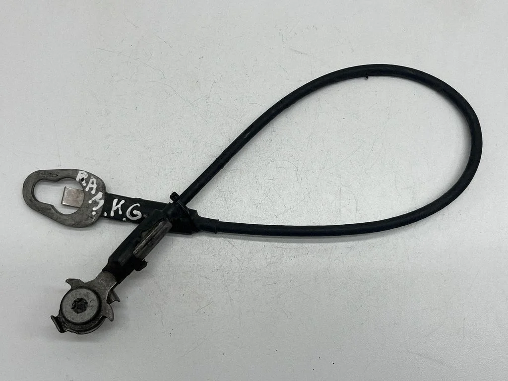 Tailgate check strap stopper – Ram 1500 DT (2018-)