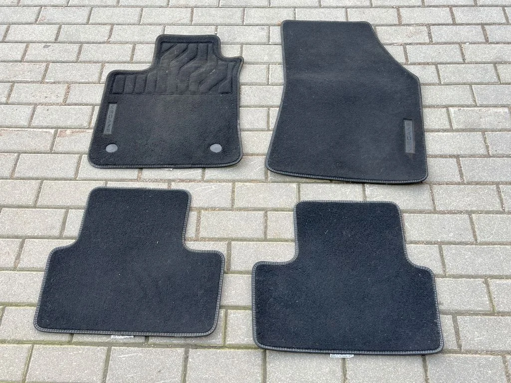 Paklājiņu komplekts 8201654203