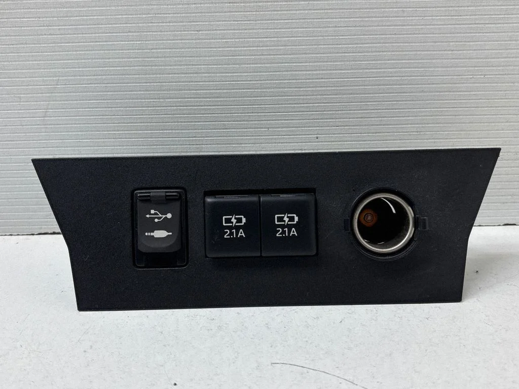 USB-pesa 553560E080