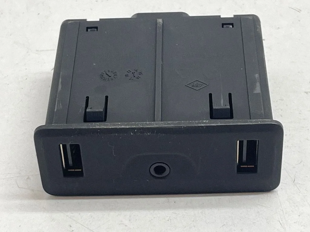 USB socket connector 280239732R