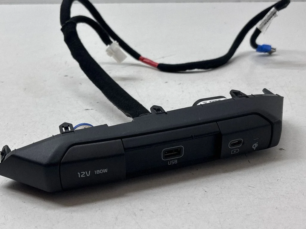 USB ligzda 96125AT000